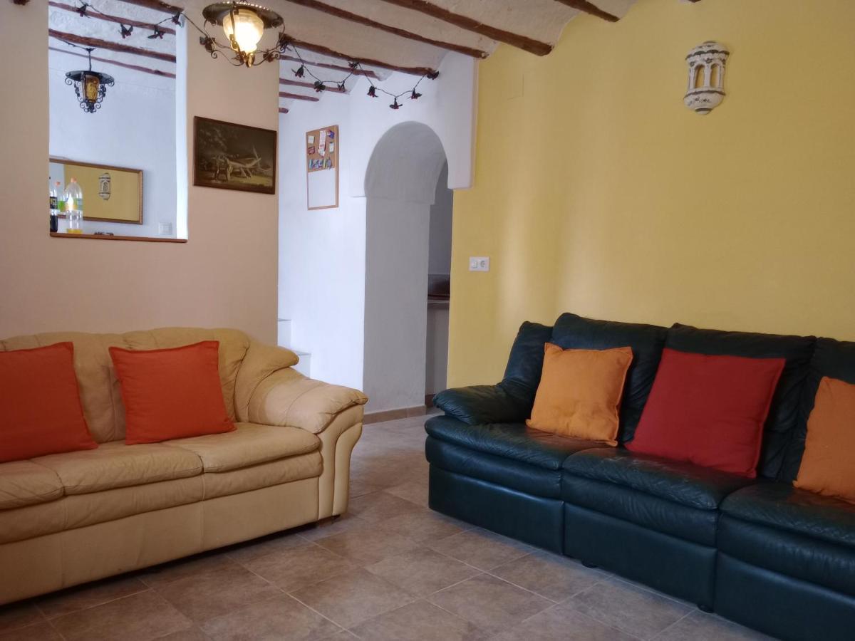 Casa En La Plaza, Hinojares - Ideal For Exploring The Area Exteriör bild