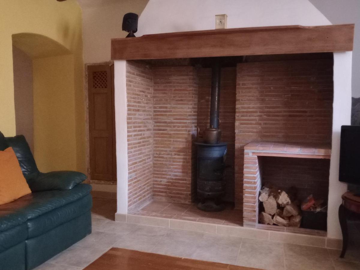 Casa En La Plaza, Hinojares - Ideal For Exploring The Area Exteriör bild